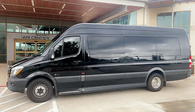 Chauffeured black car service in Dallas