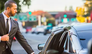 Reliable black car service near Dallas